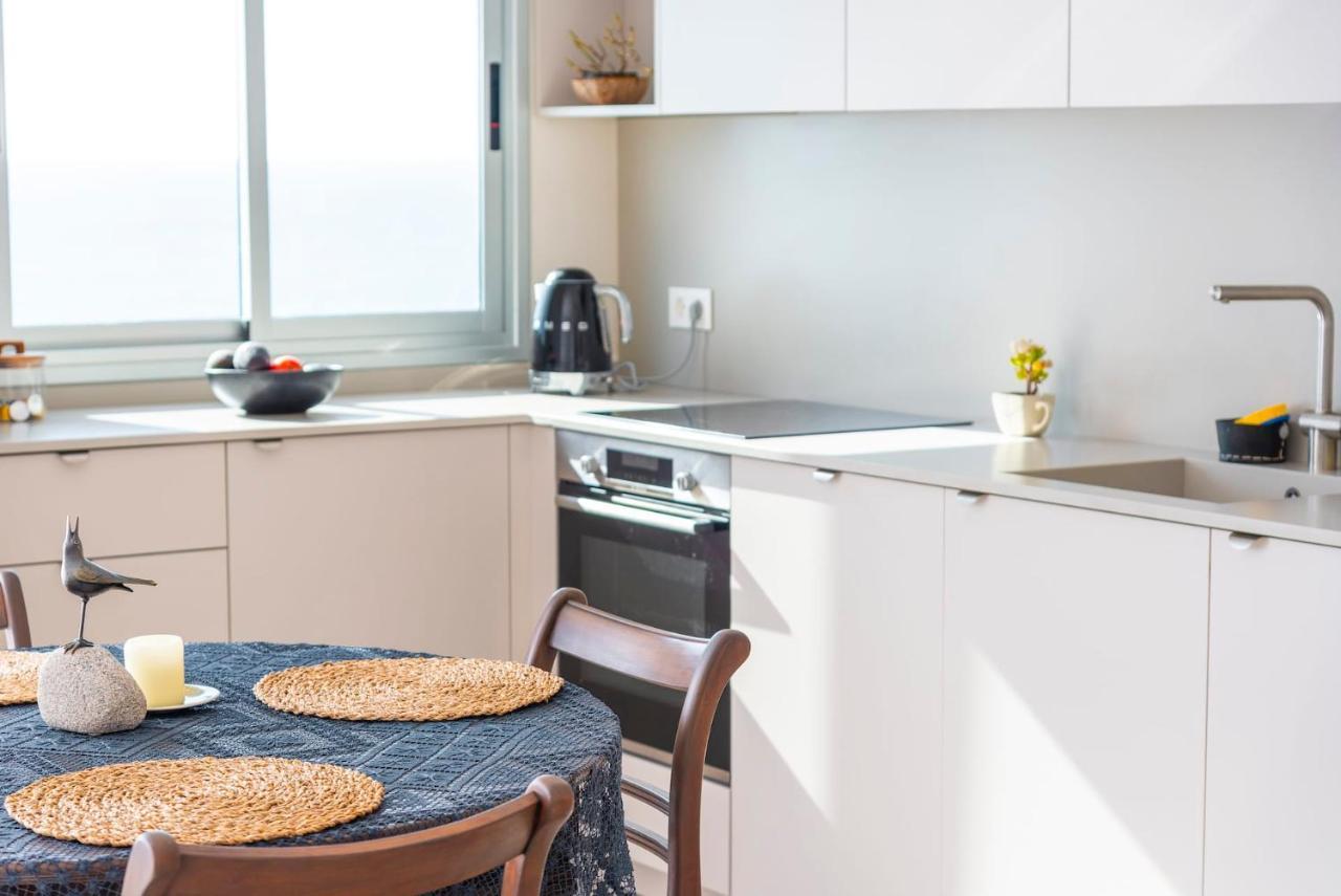 Vacation With Stunning Oceanview Apartment Puerto de Santiago (Tenerife)