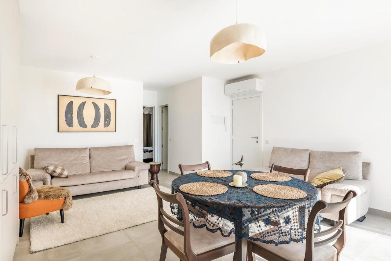 Vacation With Stunning Oceanview Apartamento